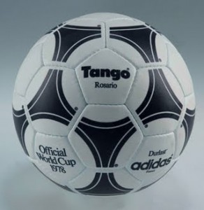 Football-Adidas-Tango