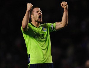Vlaar Villa captain